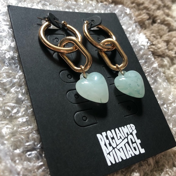 BRAND NEW Reclaimed Vintage Heart Chain Earrings - Picture 7 of 9